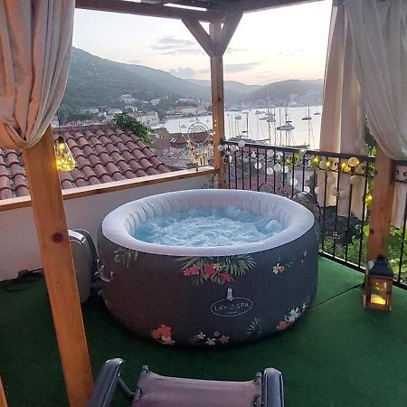 Panoramic View With Jacuzzi Apartment Вис Екстериор снимка
