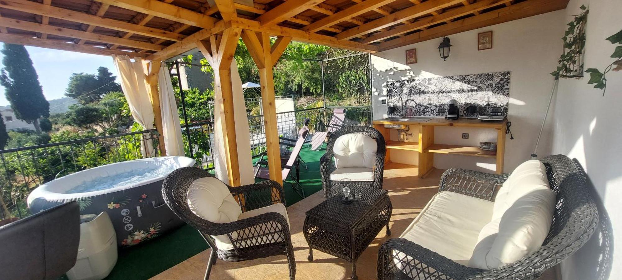 Panoramic View With Jacuzzi Apartment Вис Екстериор снимка